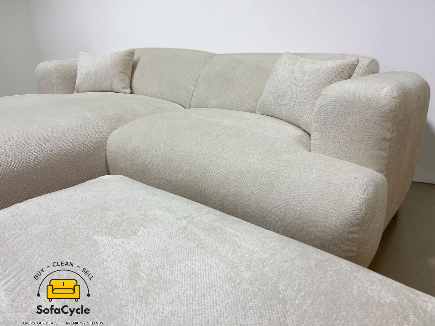 Hoekzetel wit in bouclé extra breed ligvlak – overstock