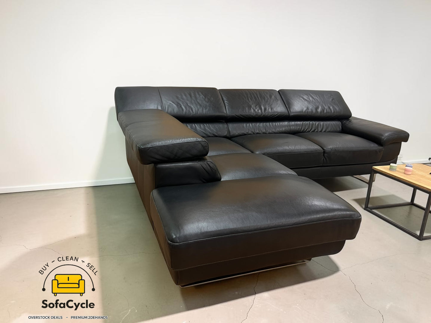 Belform hoekzetel zwart met hoofdsteun – tweedehands