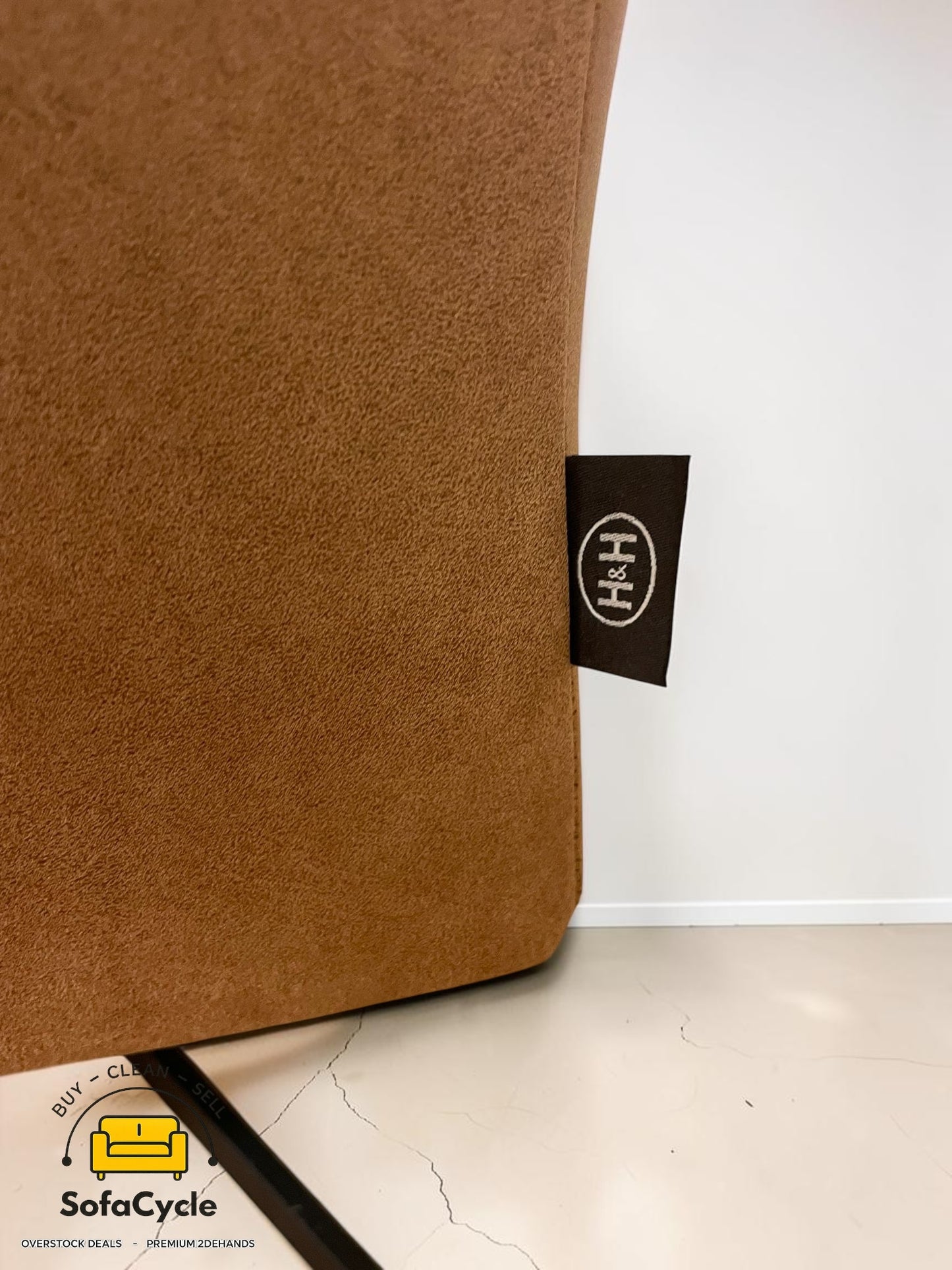 Henders & Hazel fauteuil cognac met voetbankje – tweedehands