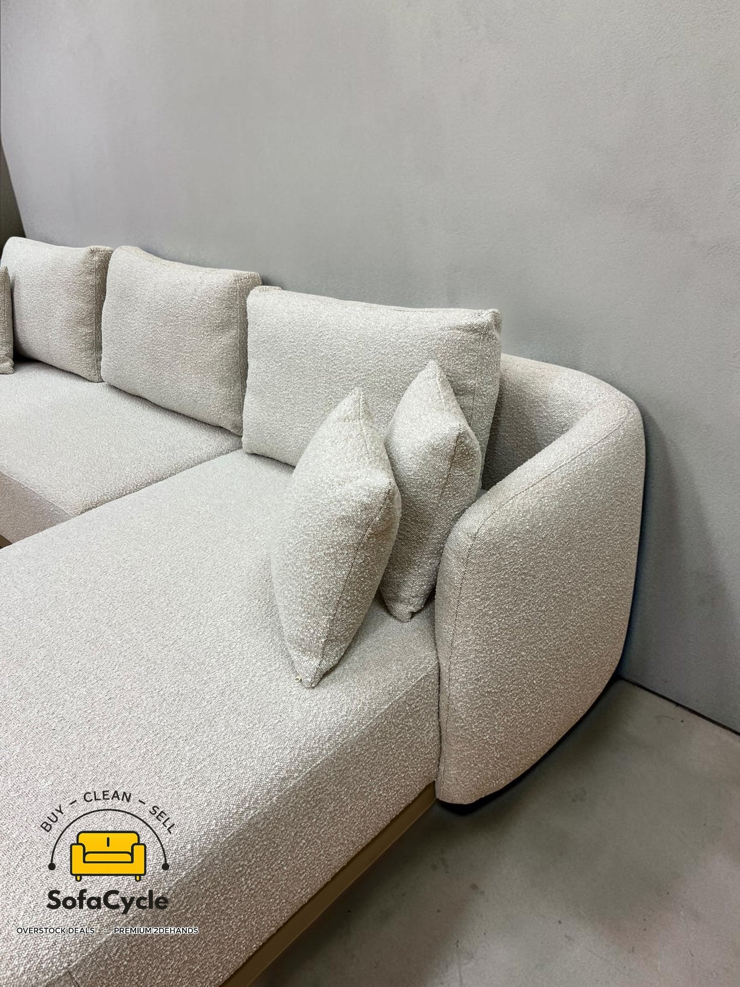 Hoekzetel wit in bouclé met slaapfunctie – overstock