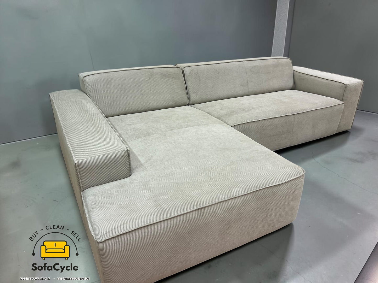 Quattro hoekzetel beige in fluweel, hoek L – overstock