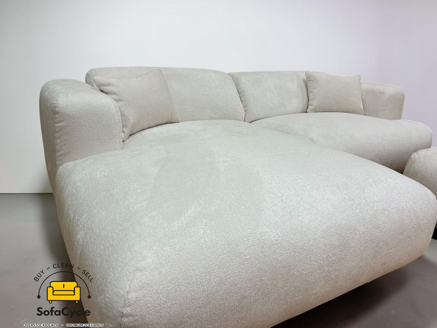 Hoekzetel wit in bouclé extra breed ligvlak – overstock
