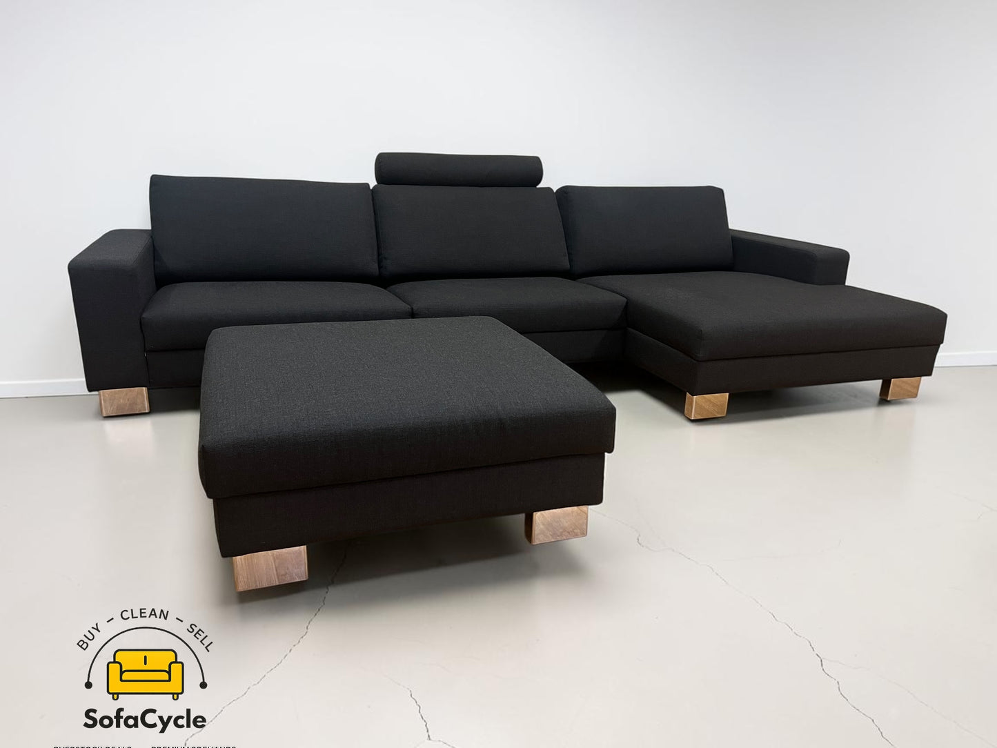 SITS hoekzetel zwart in stof met poef, hoek R – tweedehands