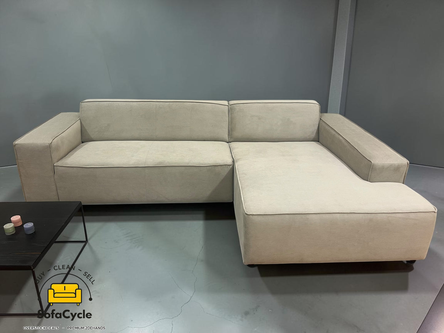 Quattro hoekzetel beige in fluweel, hoek R – overstock