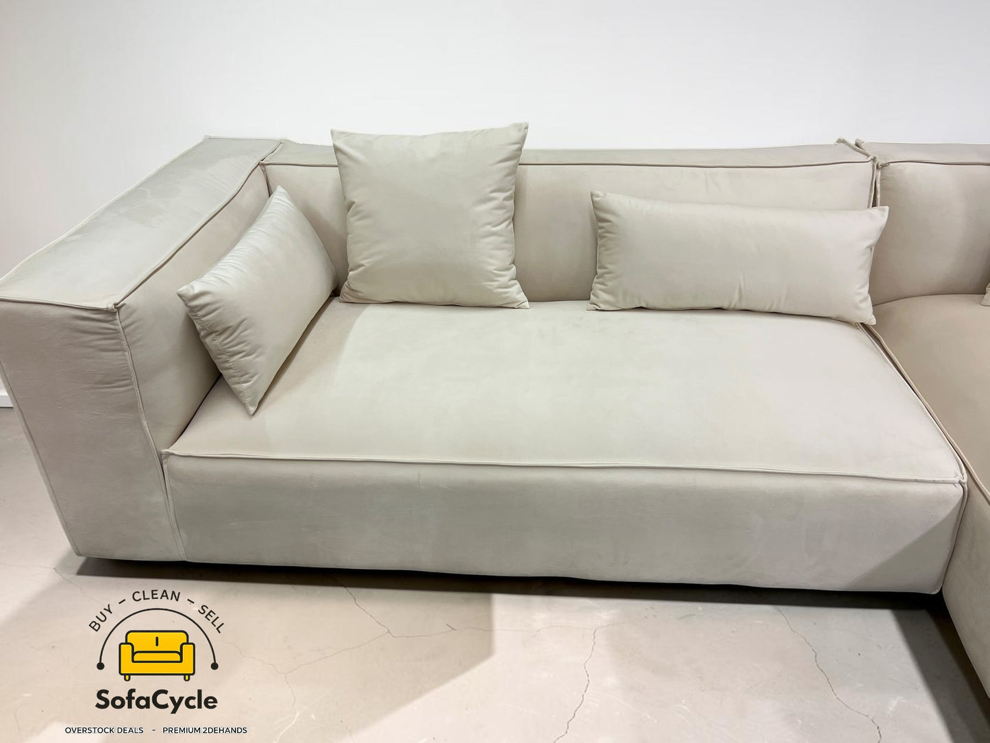 Hoekzetel beige in fluweel extra breed ligvlak – overstock