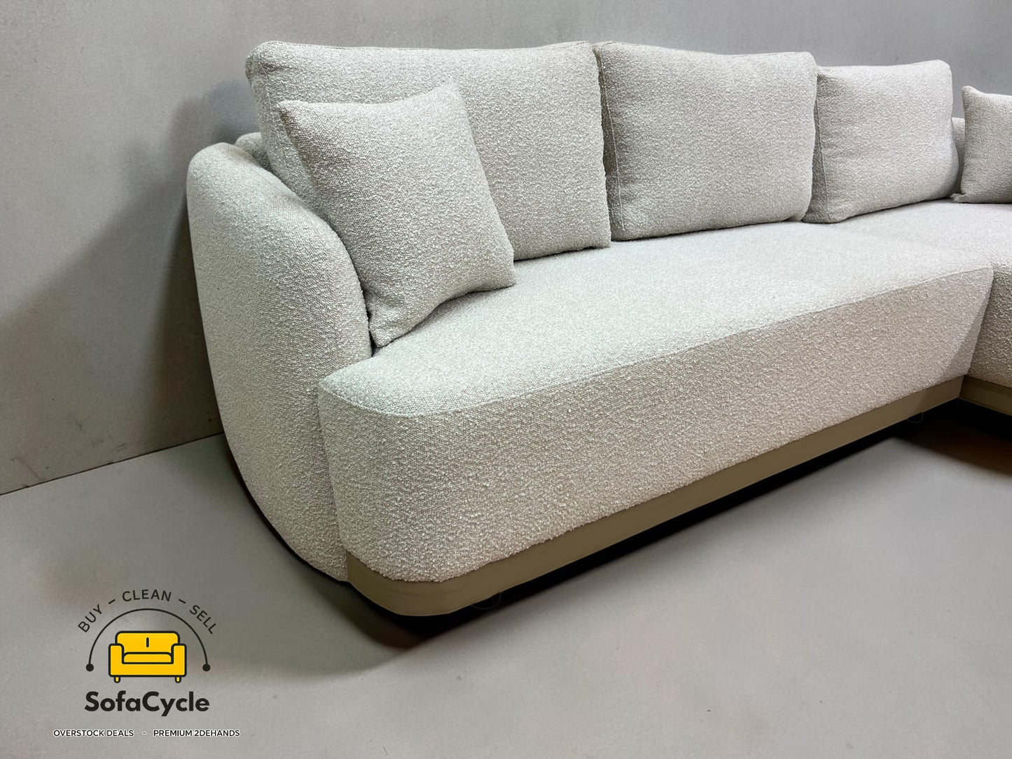 Hoekzetel wit in bouclé met slaapfunctie – overstock