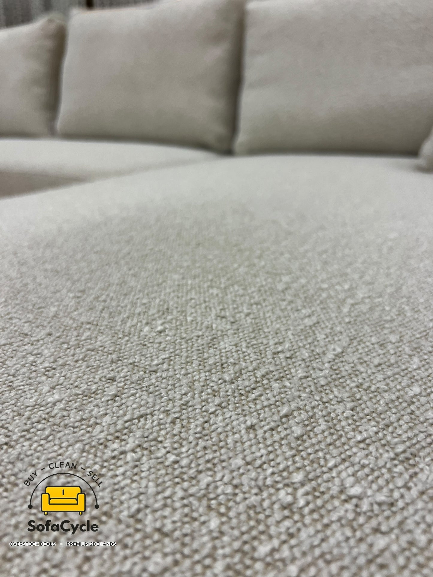Hoekzetel wit in bouclé met slaapfunctie – overstock