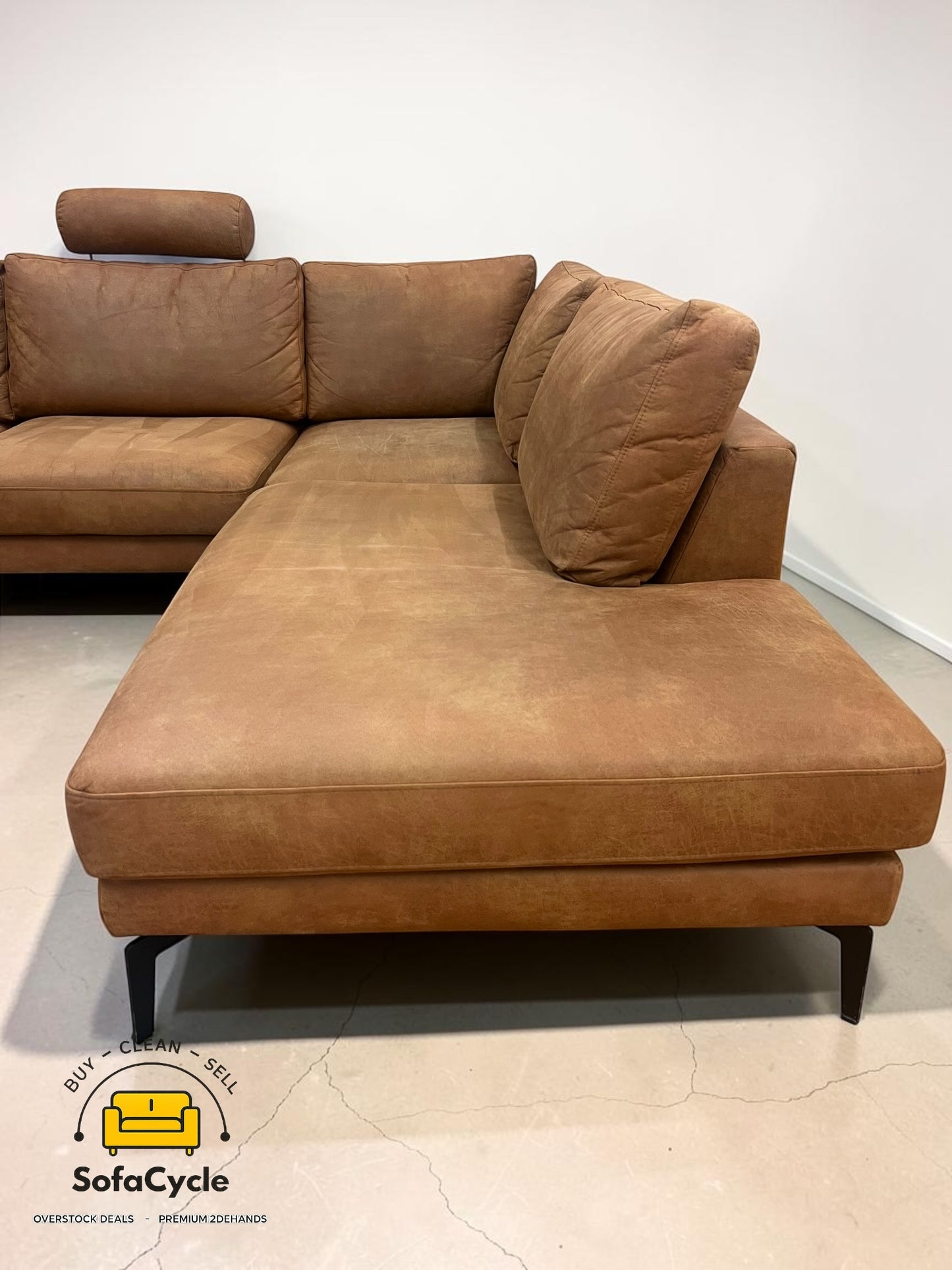 Hoekzetel cognac in microvezel met hoofdsteun – tweedehands