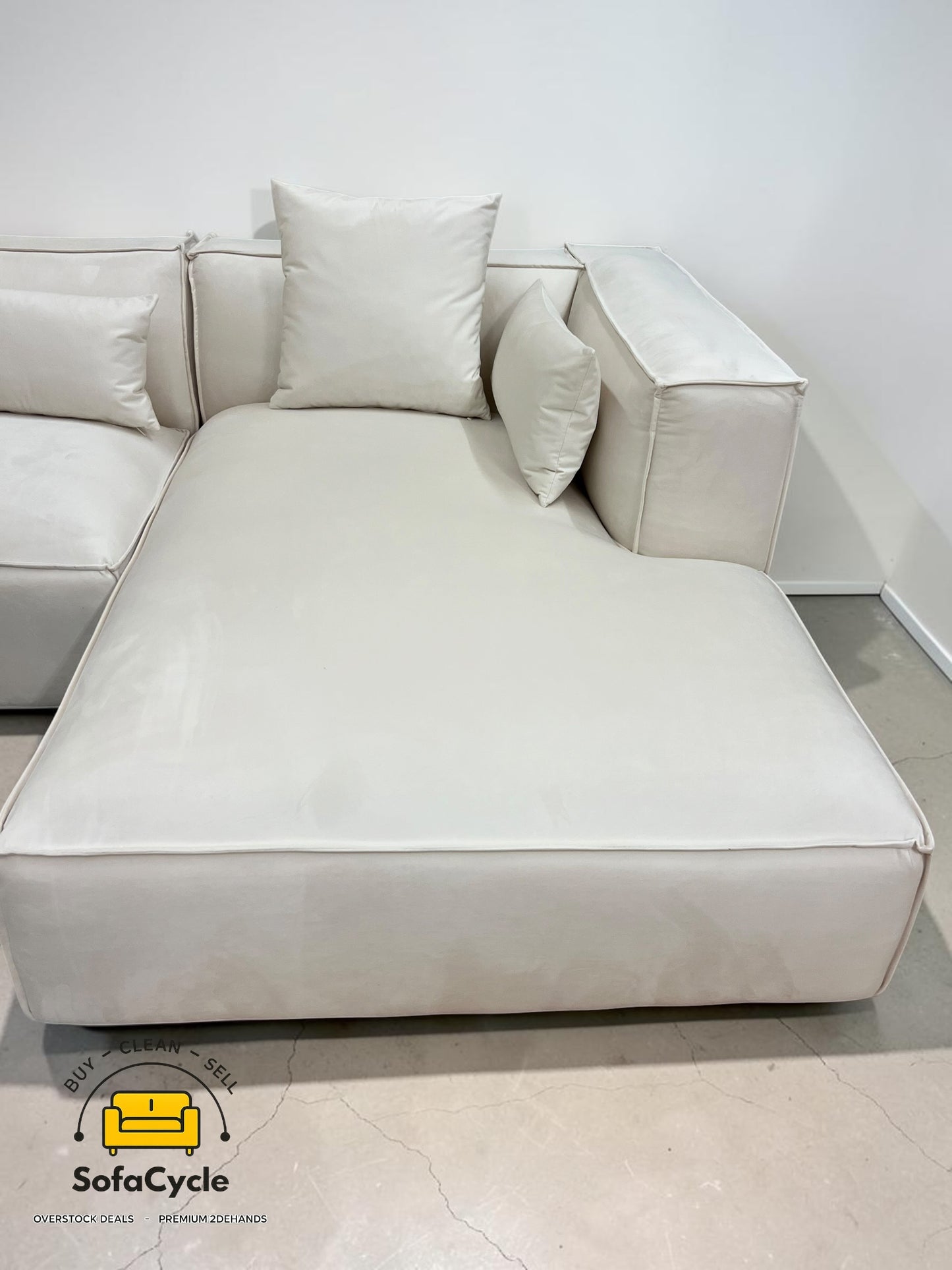 Hoekzetel beige in fluweel extra breed ligvlak – overstock