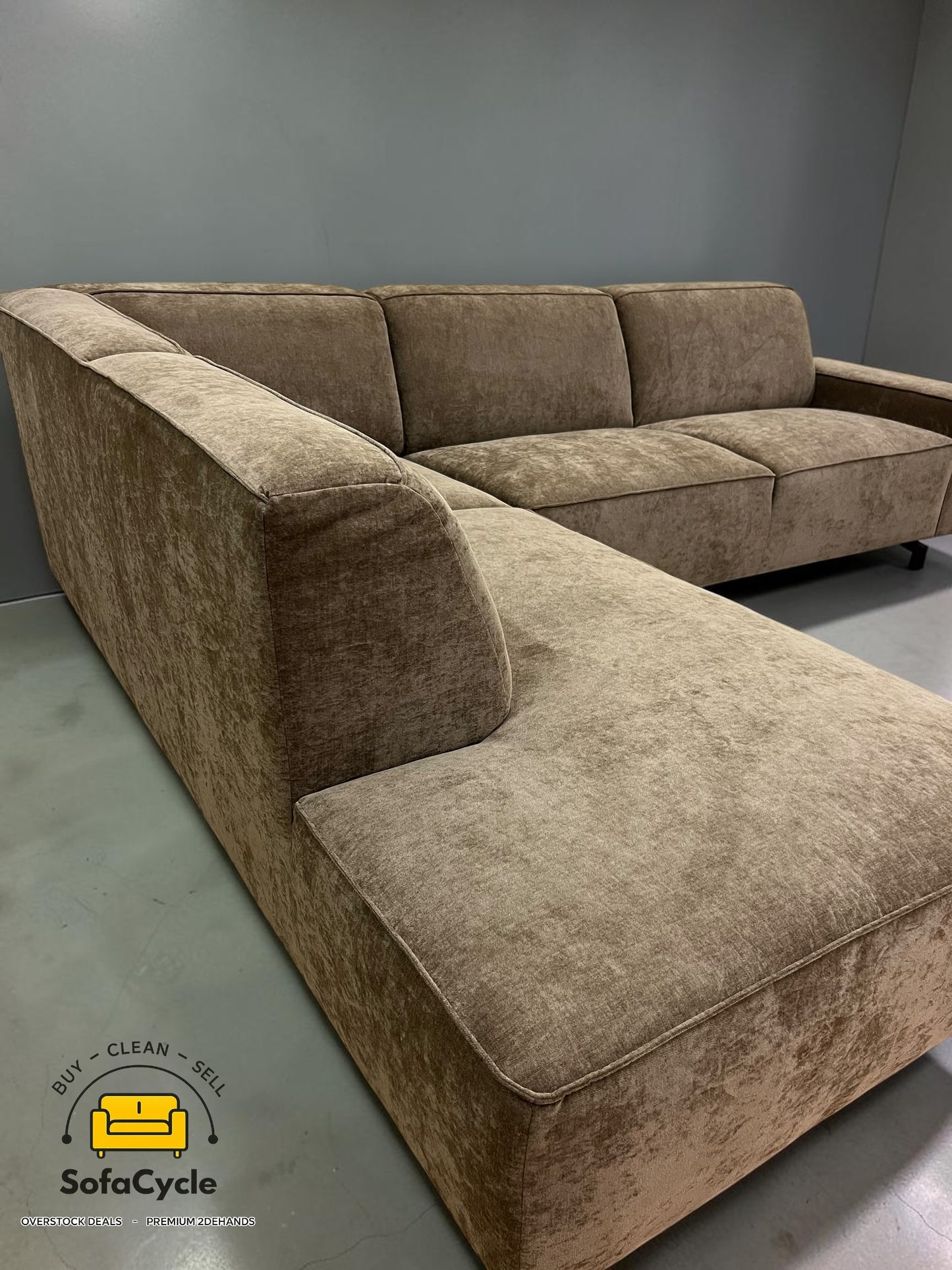 Manchester hoekzetel bruin in stof, hoek L – overstock