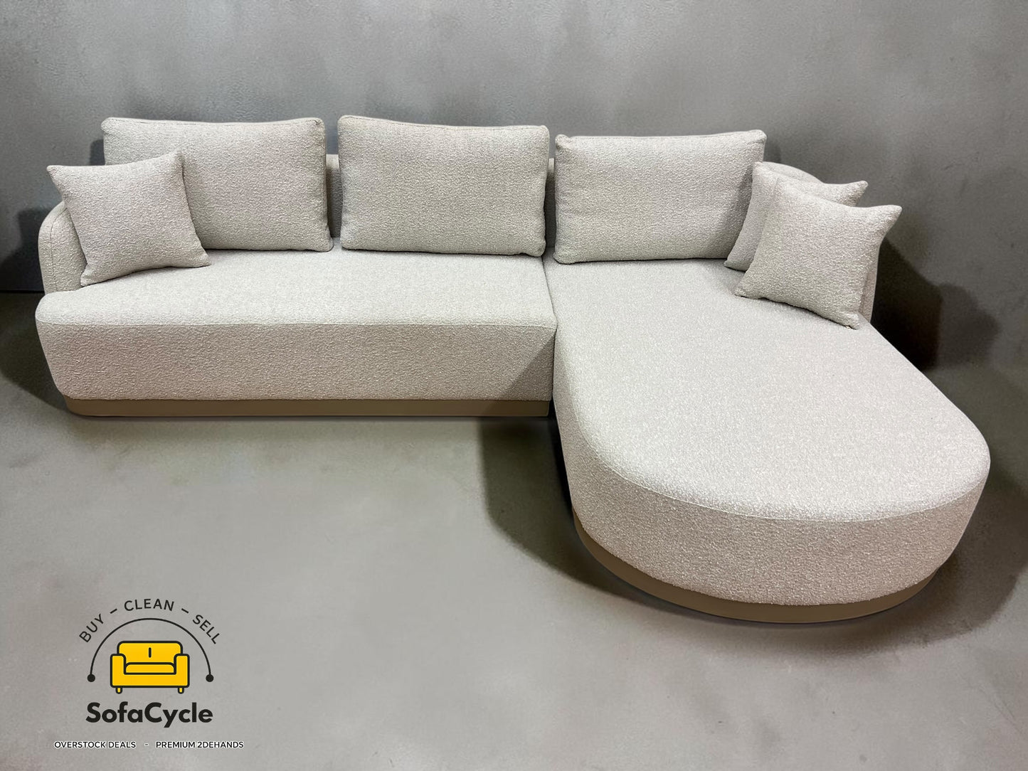 Hoekzetel wit in bouclé met slaapfunctie – overstock
